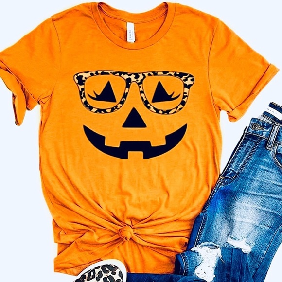 Halloween π Pumpkin T Shirt Womenβs